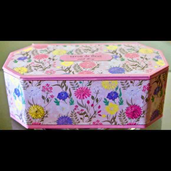 CST COMMONWEALTH SOAPS TOILETRIES PINK BERRY BAR NEW - Picture 4 of 6